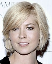 http://www.thehairstyler.com/features/articles/hairstyles/layered-hairstyles-square-face-shapes