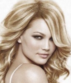 http://fashionbee4us.blogspot.com/2010/08/best-hair-color-and-highlighting-ideas.html