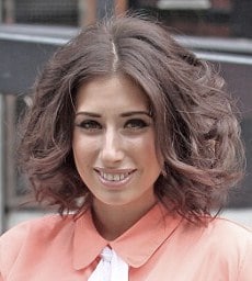 http://www.dailymail.co.uk/tvshowbiz/article-1384474/Stacey-Solomon-gets-chop--long-brown-hair-cut-wavy-bob.html?ito=feeds-newsxml