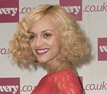 http://www.dailymail.co.uk/tvshowbiz/article-2039720/London-Fashion-Week-Fearne-Cotton-sports-bouffant-hair-Very-collection-show.html