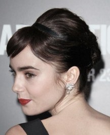 http://www.stylebistro.com/Celebrity+Hair/articles/XFfuJq-w4LY/Lily+Collins+Bobby+Pinned+Updo+Abduction+Premiere