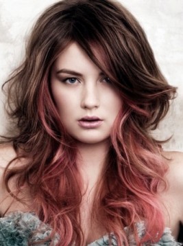 http://www.gallery.becomegorgeous.com/hair_highlights_ideas/gorgeous_dip_dye_hair_style-5230.html 