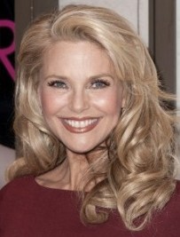 http://www.huffingtonpost.com/2012/03/21/long-hair-knows-no-age-limits_n_1345952.html?ref=mostpopular#s793858&title=Christie_Brinkley 