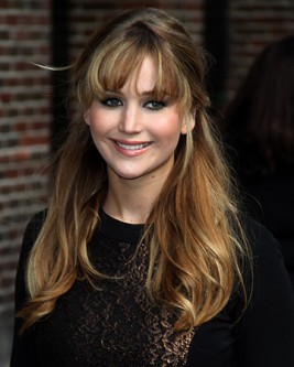 http://www.sheknows.com/beauty-and-style/articles/954645/celeb-hairstyle-of-the-week-jennifer-lawrence 