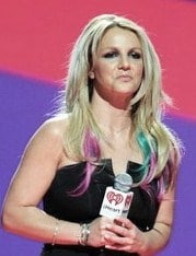 http://www.examiner.com/article/photo-britney-spears-debuts-rainbow-hair-at-iheartradio-music-festival